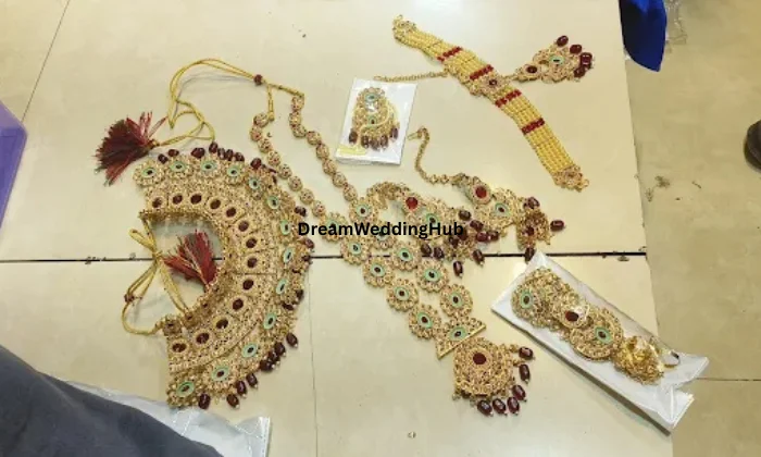 NR jewellery and accessories for cosmetic